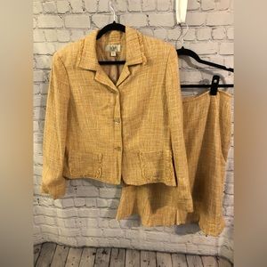 Le Suit skirt suit set size 12P